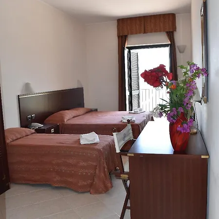 Baia Della Rocchetta Hotel