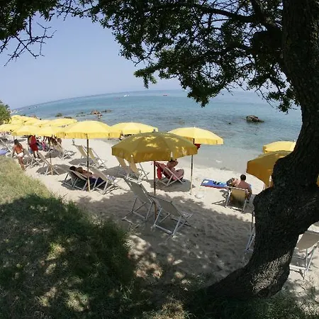 Baia Della Rocchetta Hotel 3*