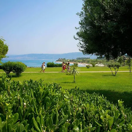 Baia Della Rocchetta Otel