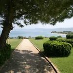 Hotel Baia Della Rocchetta 3*