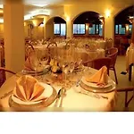 Baia Della Rocchetta Hotel