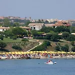 Baia Della Rocchetta Hotel