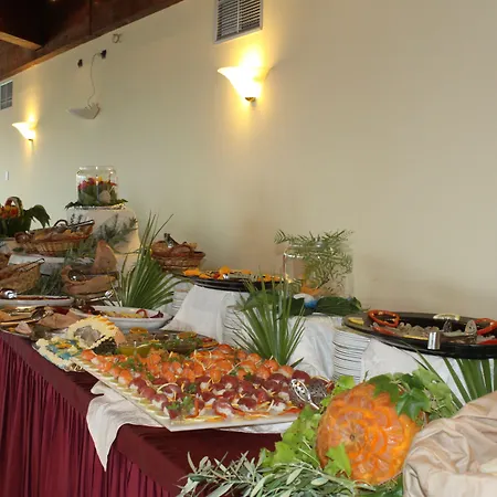 Baia Della Rocchetta 酒店 赞布隆内