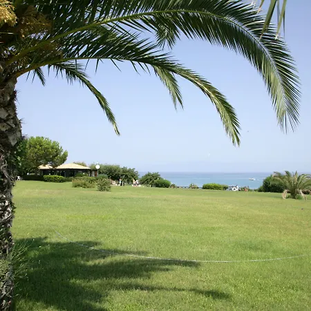 Baia Della Rocchetta Hotel