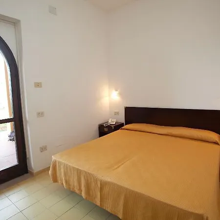 Hotel Baia Della Rocchetta