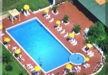 ホテル Baia Della Rocchetta 3*